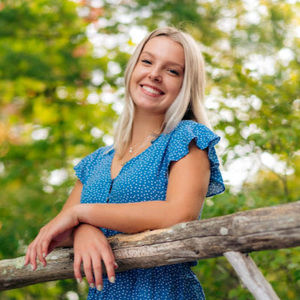 Meet your Posher, Cassi